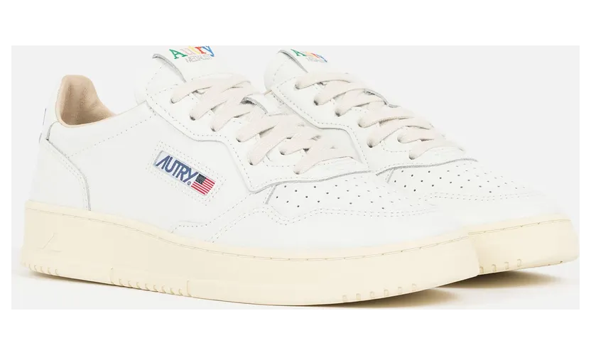 Autry Medalist Low BG01 – 40 (AUL-BG01-WHTMLT)