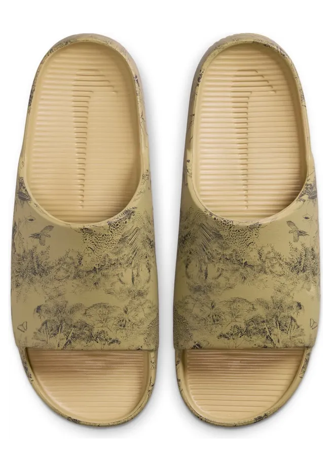 nike-calm HQ1125-201