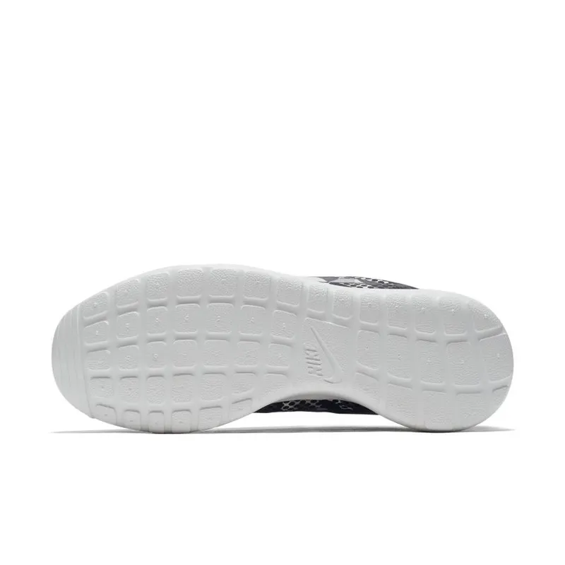 Nike Roshe One Print Camo White Black White/Black-Dark Grey-Wolf Grey (655206-100)