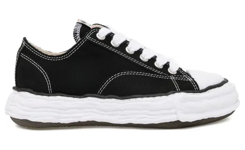 Maison MIHARA YASUHIRO Hank low-top sneakers – Zwart (MHRSN2BNHCKMQBKX450)
