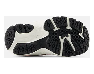 new-balance-2002r IC2002SK