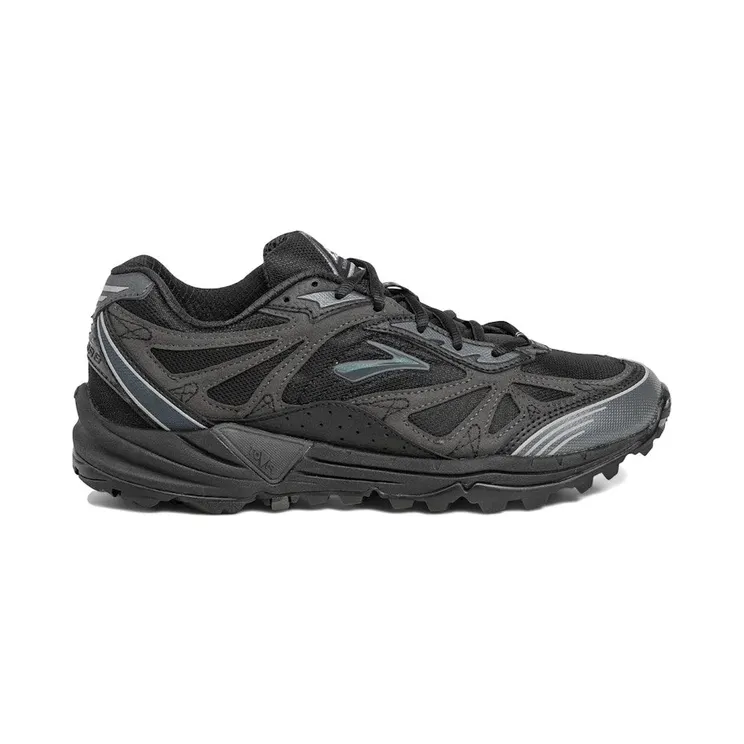 brooks-cascadia-1 110502-1D-084