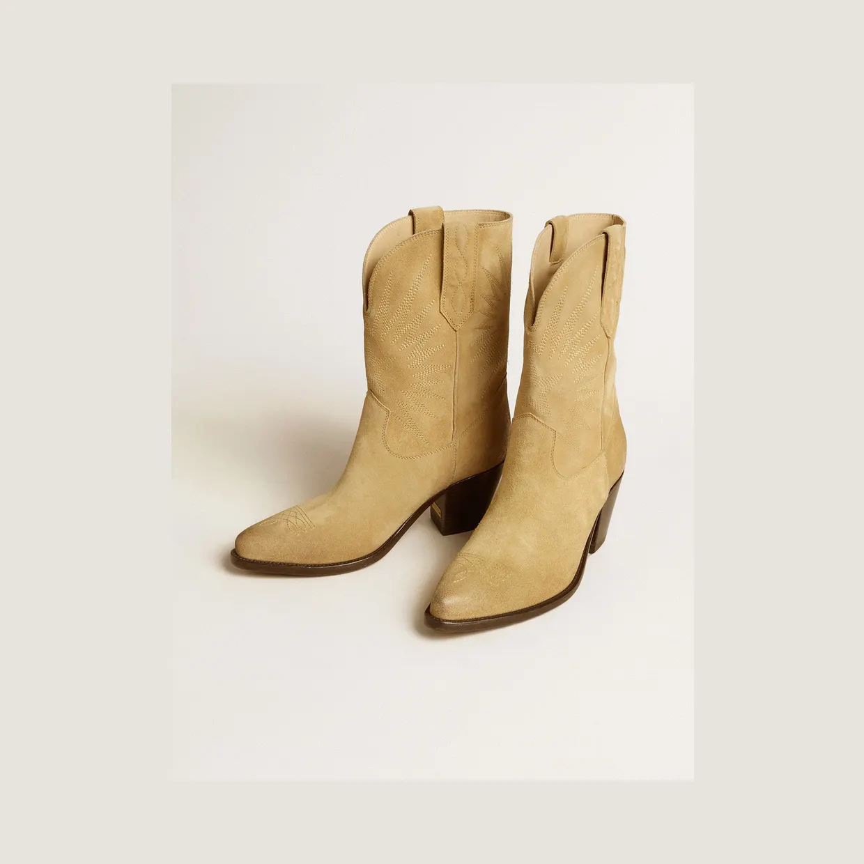 Golden Goose Wish Star Low Boots In Sand-Colored Waxed Suede With Star Embroidery (GWF00780.F006920.15272) (2)