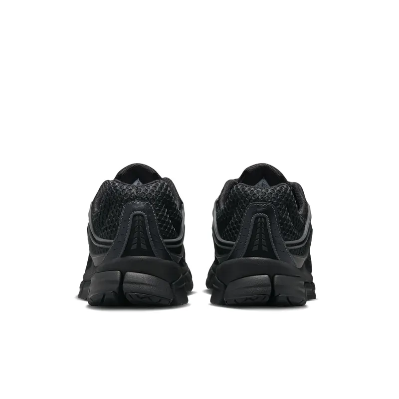Nike Zoom Skylon 11 – “Black / Black” (IU1869-002)