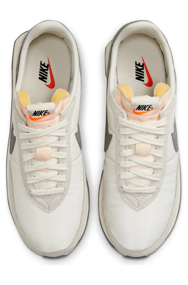 nike-waffle-trainer DM0180-100