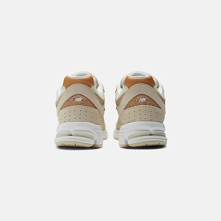 new-balance-2002r M2002RSC