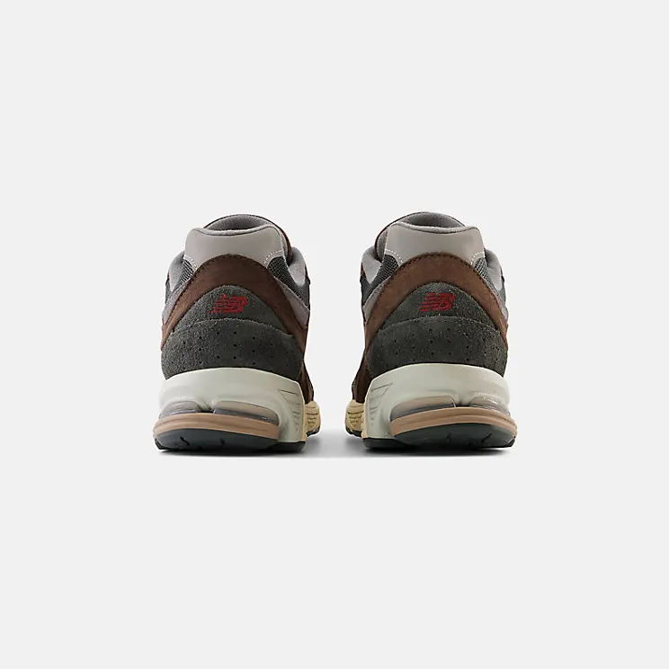 new-balance-2002r M2002RLY