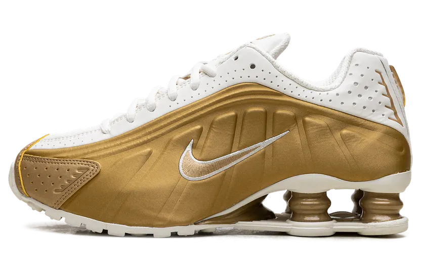 Nike Shox R4 “Metallic Gold” (AR3565-010)