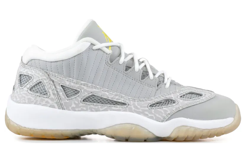 Jordan 11 Retro Low IE Silver Zest (GS)