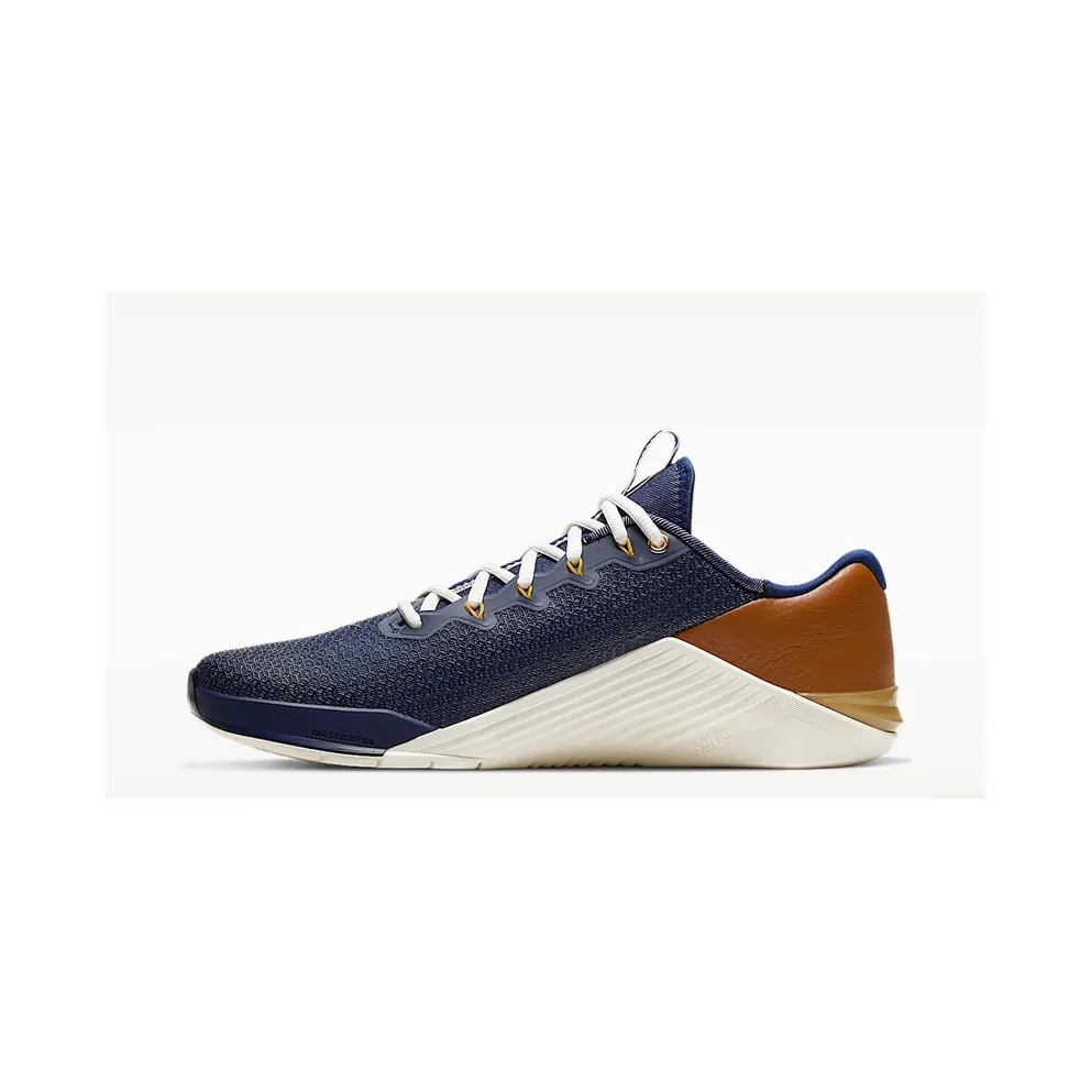 Nike Metcon 5 Amp Training Shoe “Blue Void / Sail / Pollen Rise / Gym Red” (CJ0772-461)