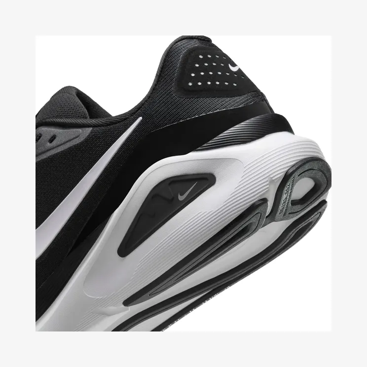 nike-structure-26 HQ2588-001
