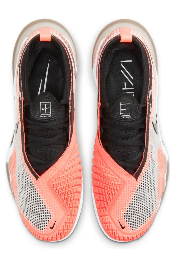 nikecourt CV0742-101