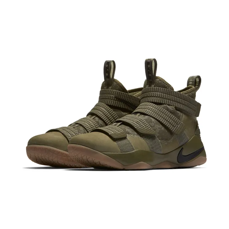 nike-lebron 897646-200