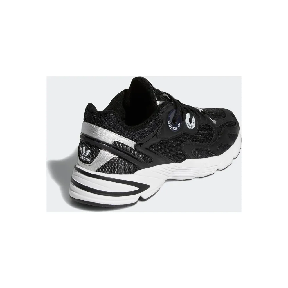 Adidas Astir Core Black / Core Black / Cloud White (GY5260)