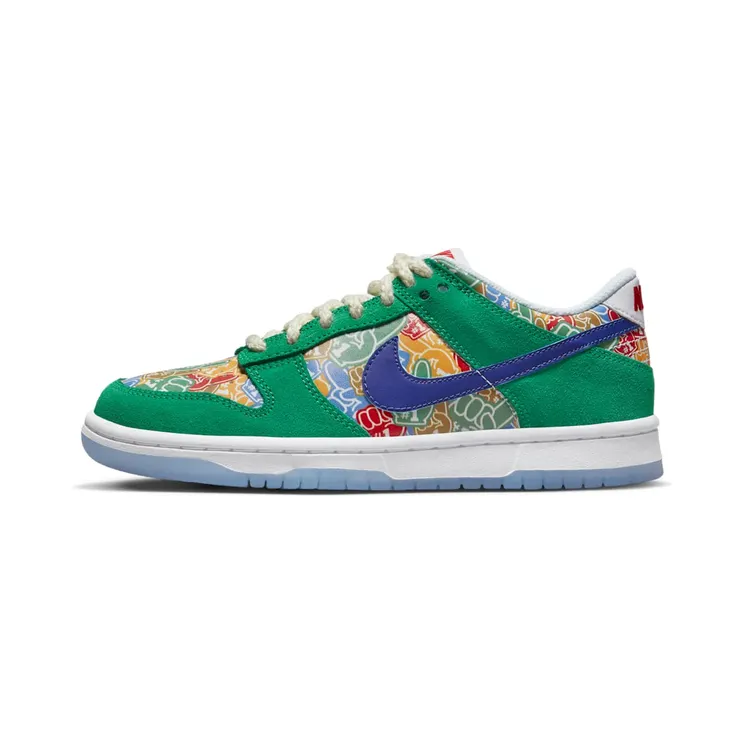 Nike Dunk Low “Foam Finger GS” (DZ5299-300)