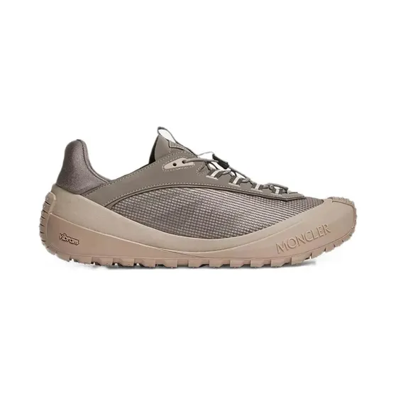 Moncler Vibram sneakers met logo-reliëf – Beige (L209A4M00030M8467)