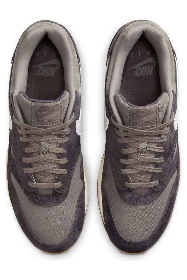 Air Max 1 Crepe “Soft Grey” (FD5088-001): onder maat 39 is dit een heel andere schoen (4)