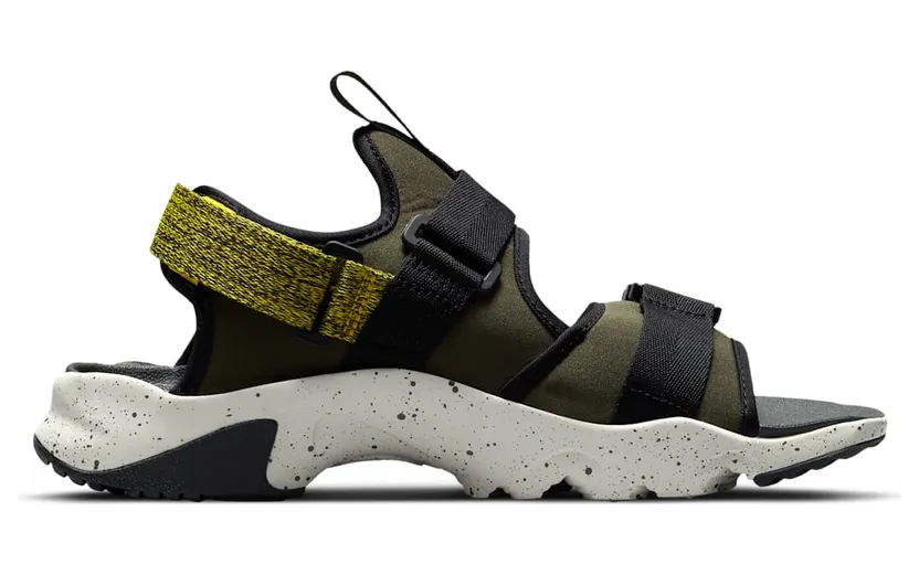 nike-canyon CW9704-301