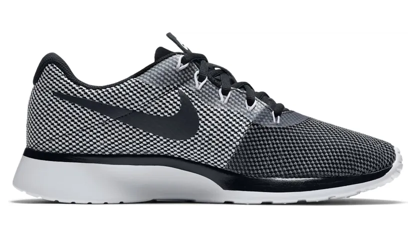 nike-tanjun 921669-002