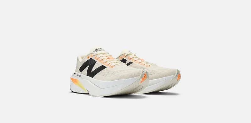 New Balance FuelCell SuperComp Trainer v3 Angora Hot Mango (WRCXCA4)
