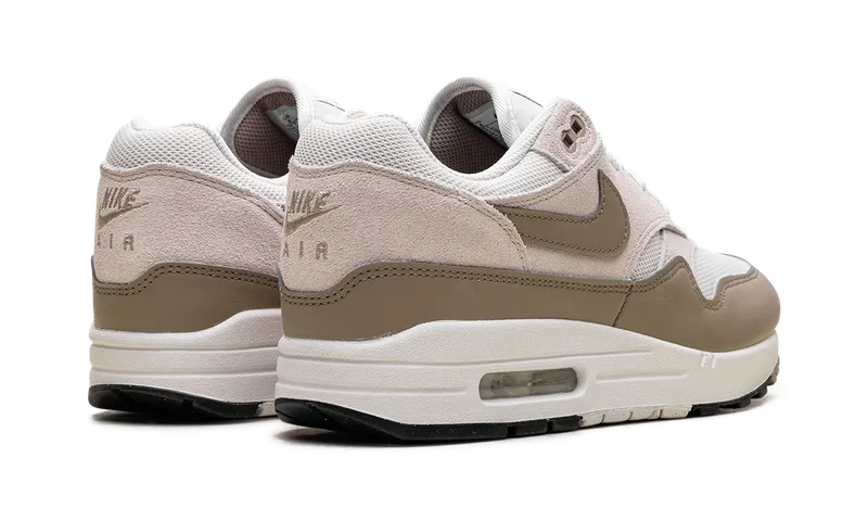 Nike AIR MAX 1 ESS “Beige” (FZ5808-001)