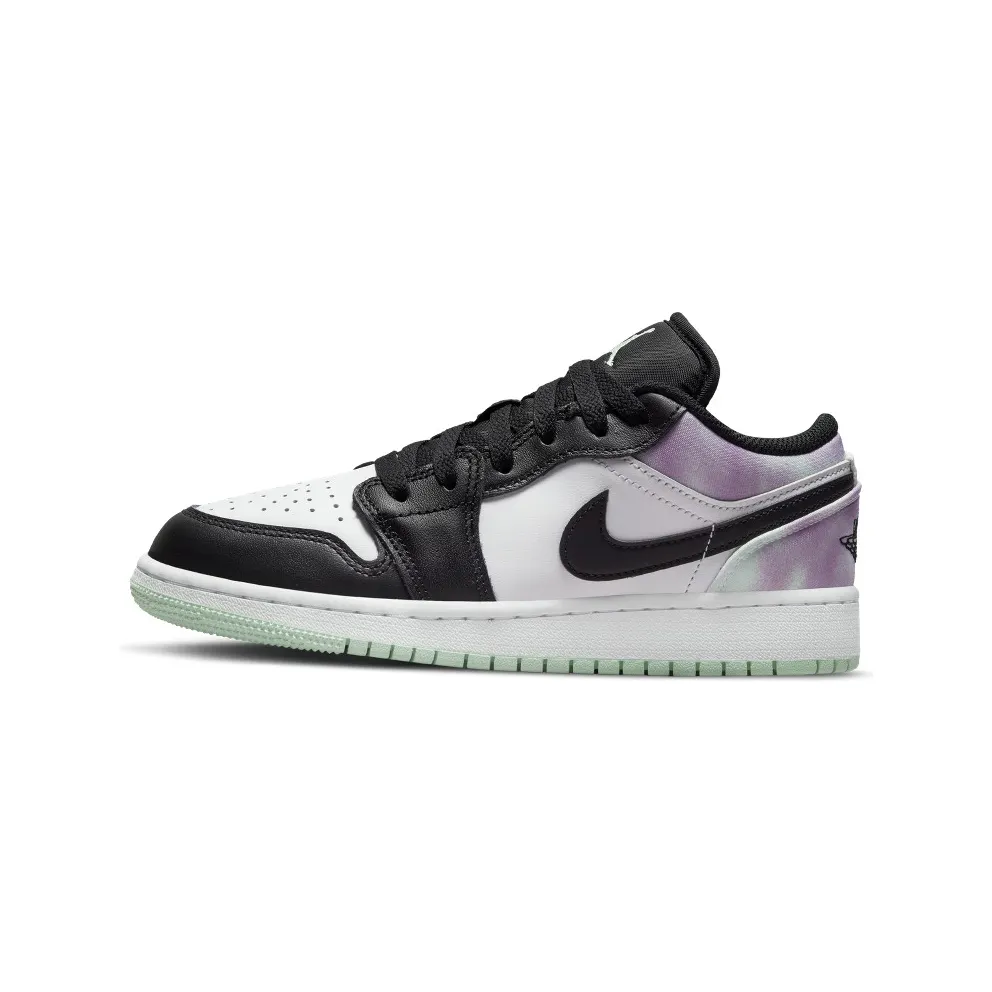 Air Jordan 1 Low SE Older Kids’ White (DQ2514-100)