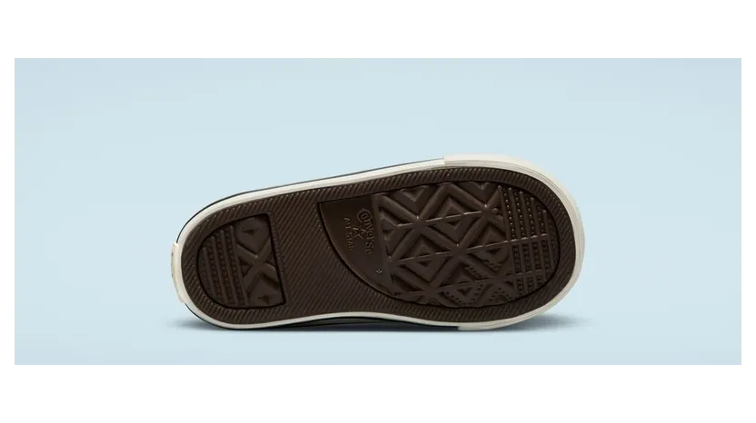 converse-chuck-taylor-all-star A01048C