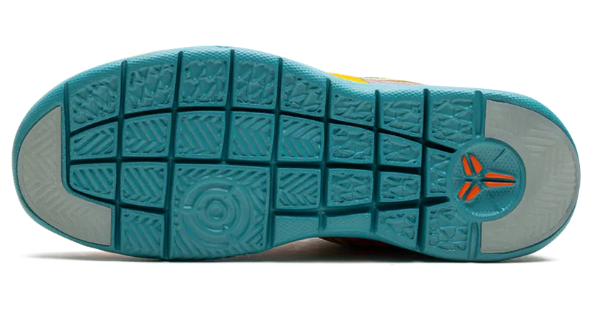 nike-kobe HF7320-001
