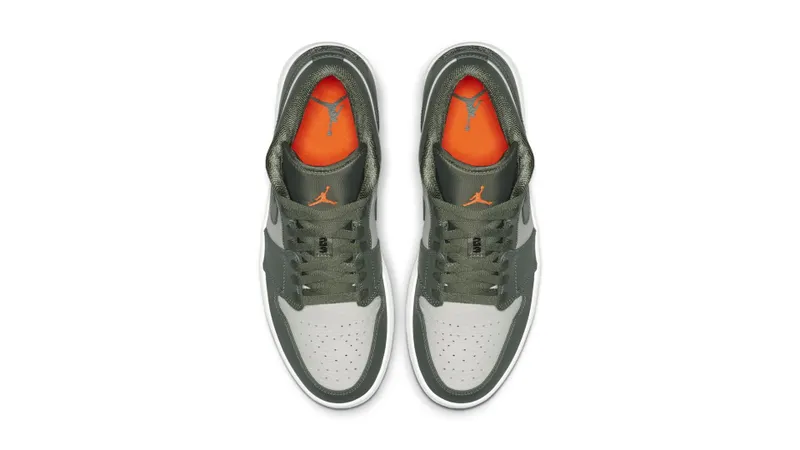 Jordan  1 Low Military Green White/Hyper Crimson-Light Bone-Vintage Lichen (553558-121)