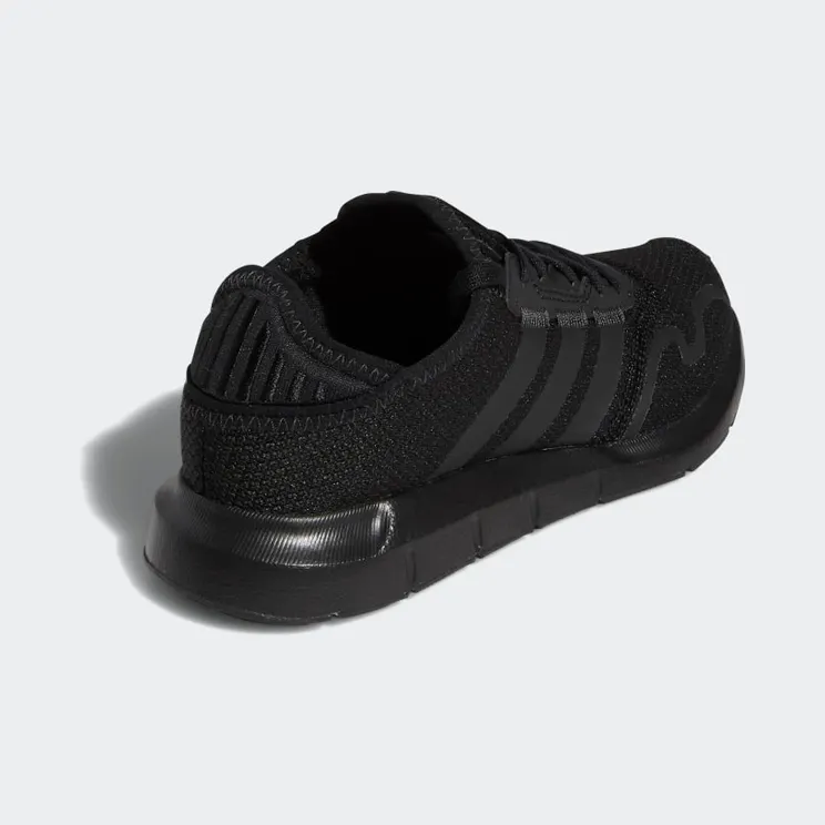 adidas-swift-run FY2153