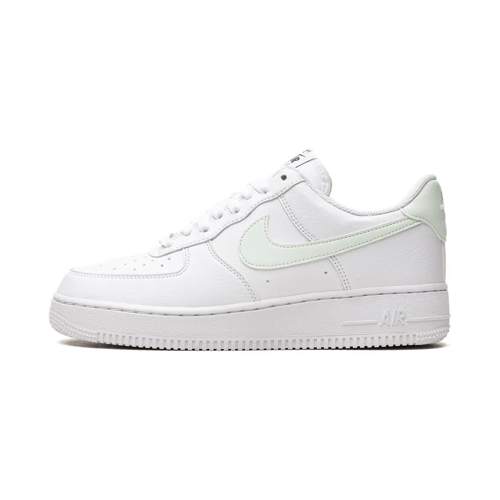 Nike AIR FORCE 1 ’07 NEXT NATURE “Barely Green” (DN1430-103)