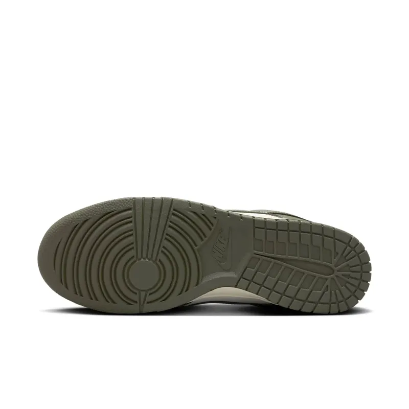 Nike Dunk Low “Cargo Khaki” (HF5441-102)