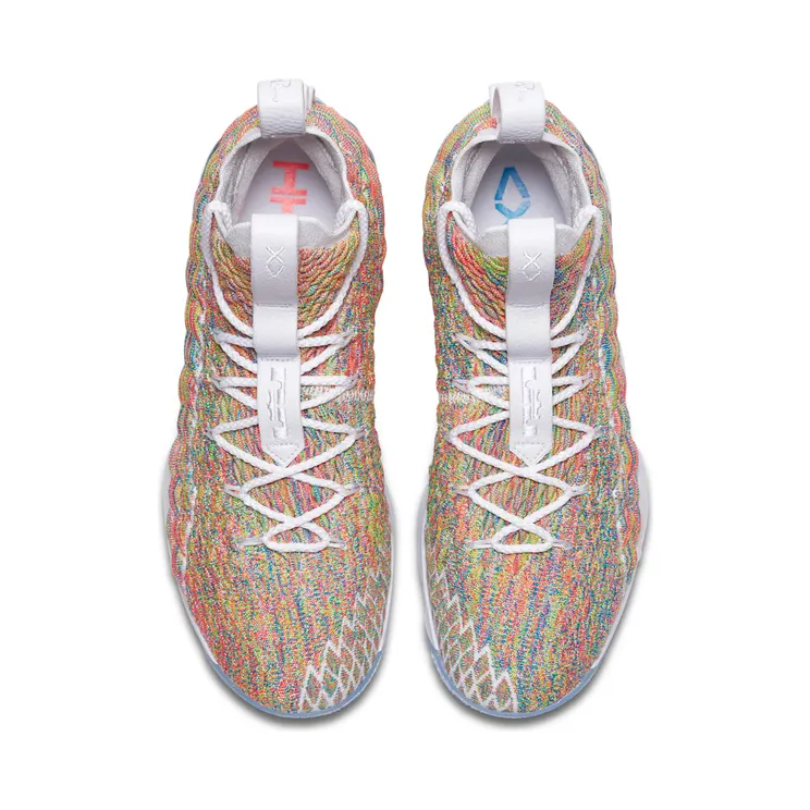nike-lebron-15 897648-900