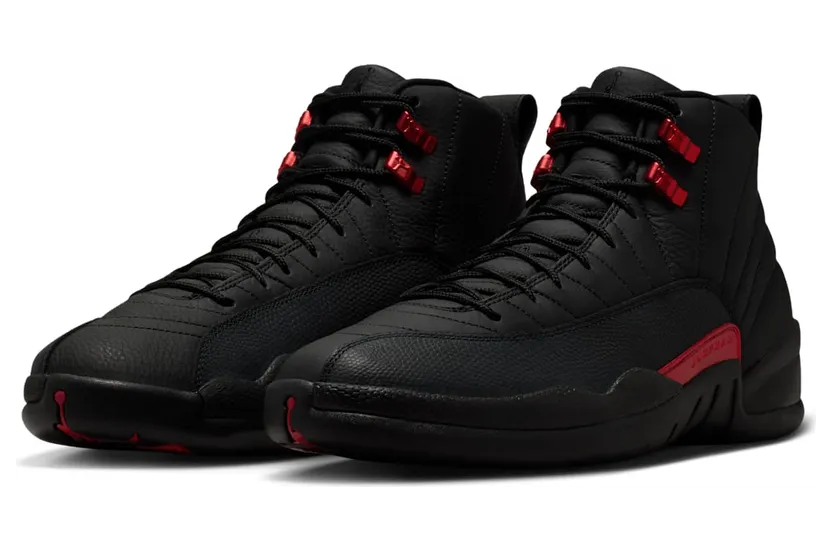 Air Jordan 12 GS “Bloodline”: prijs & maten vergelijken (5)