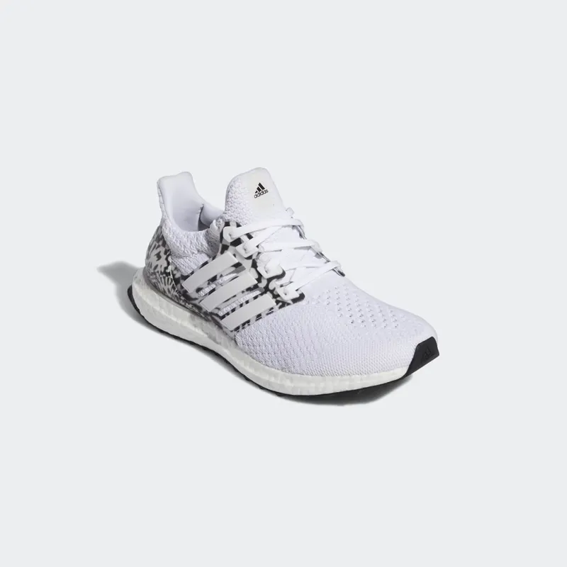 Adidas Ultraboost 5 DNA Cloud White / Cloud White / Core Black (GX9331)