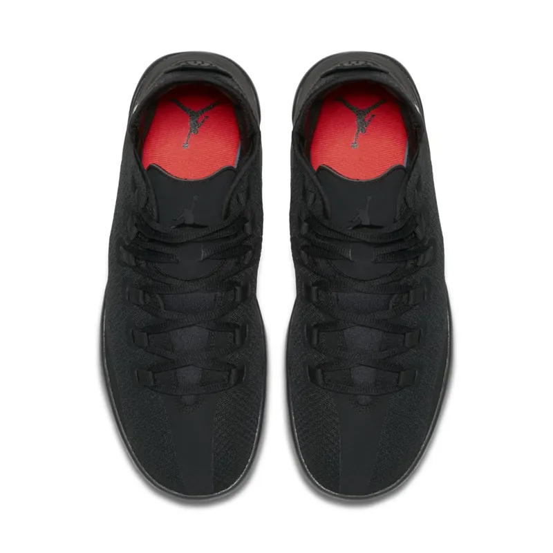 Jordan Reveal Triple Black