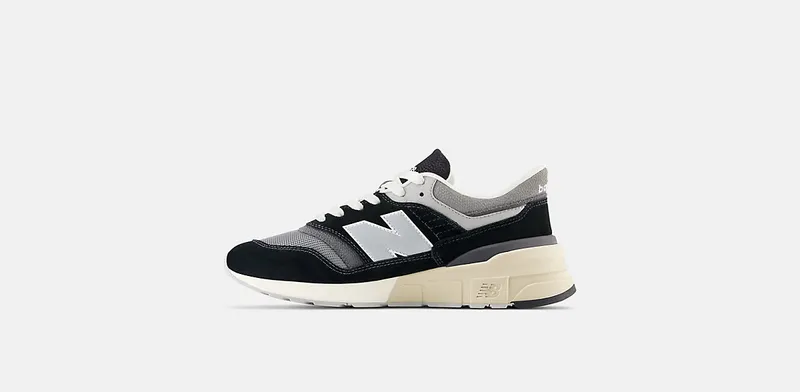 New Balance 997R “Black Grey” (U997RHC)
