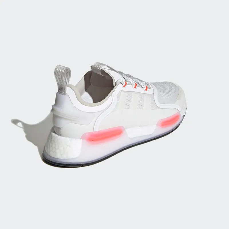 Adidas NMD_V3 Cloud White / Core Black / Grey One (GX2089)