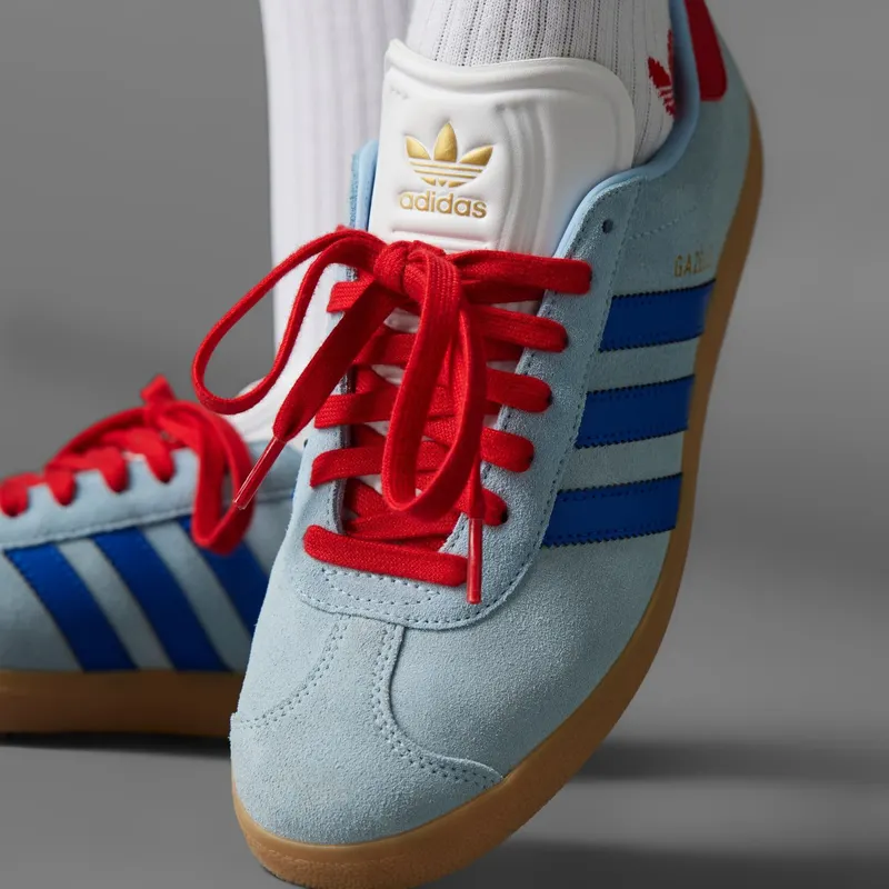 adidas Gazelle Spikeless Golf Clear Sky Royal Better Scarlet (IH8553)