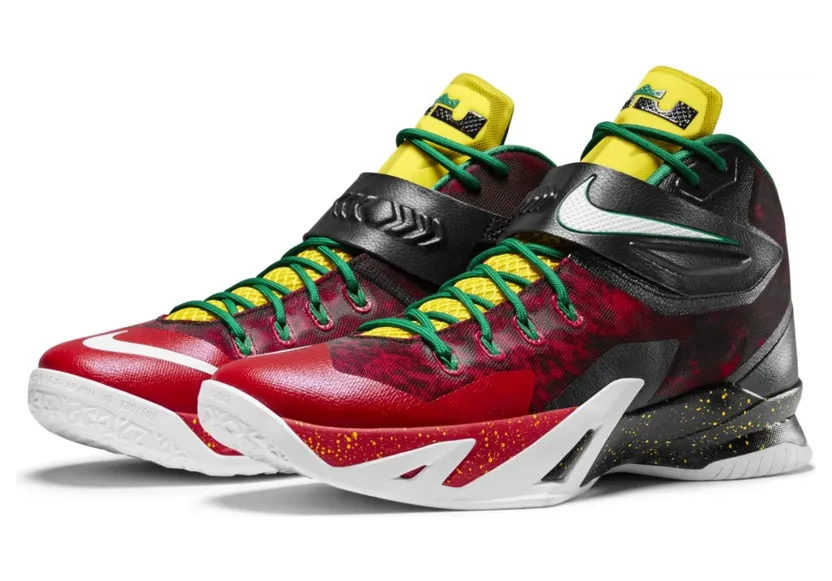 LeBron Soldier 8 Black/White-University Red (688579-016)