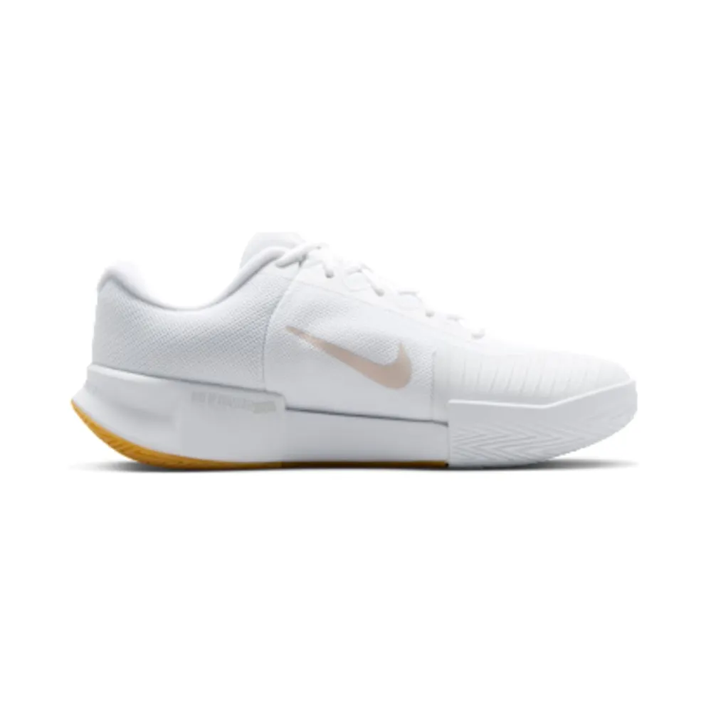 Nike GP Challenge 1.5 Hard Court “White / Summit White / Linen / Light Orewood Brown” (IF7052-102)