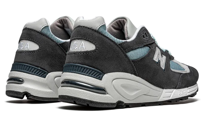asics-sneaker M990KT2