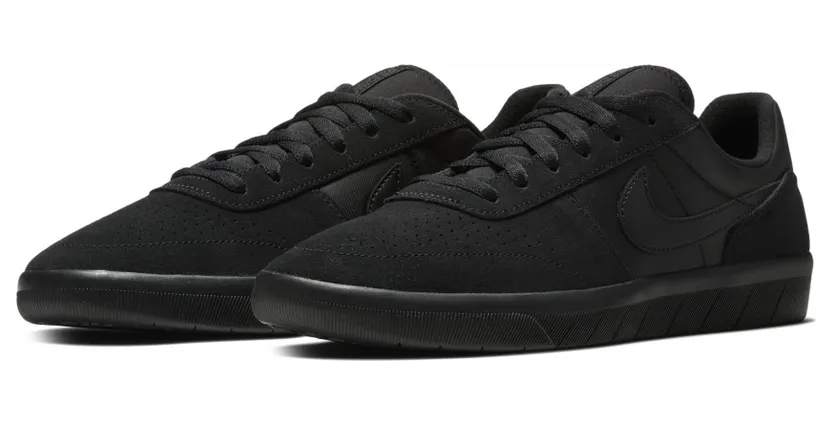Nike SB Team Classic Black
