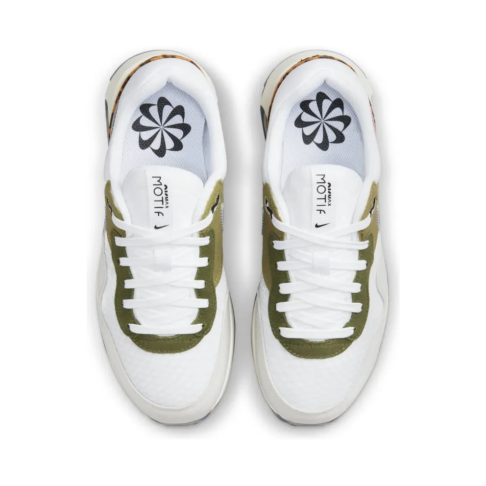 Nike Air Max Motif Next Nature Older Kids’ White (DZ5353-100)