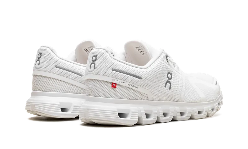 On Running Cloud 6 “Triple White” (3MF10071200)