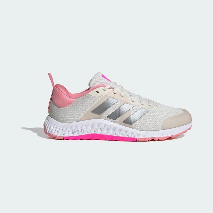 adidas Everyset Training “Chalk White / Iron Metallic / Lucid Pink” (ID8661)