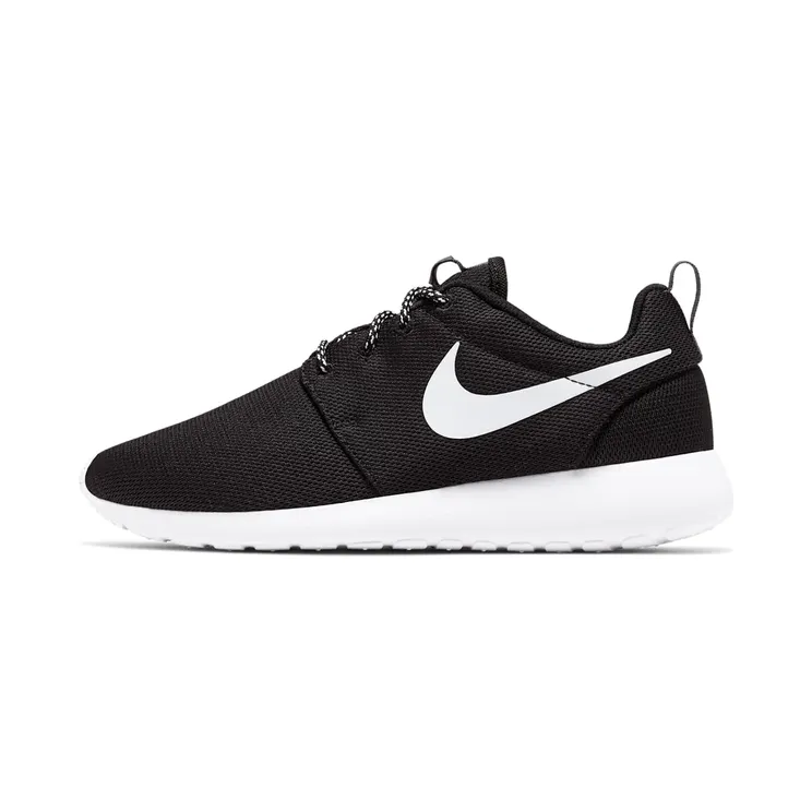 Nike Roshe One “Black / Dark Grey / White” (844994-002)