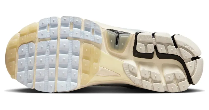 nike-air-zoom FN7649-110