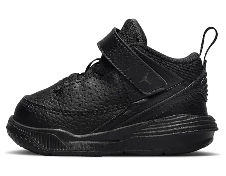 Jordan Max Aura 5 TD “Black Anthracite” (DZ4355-001)