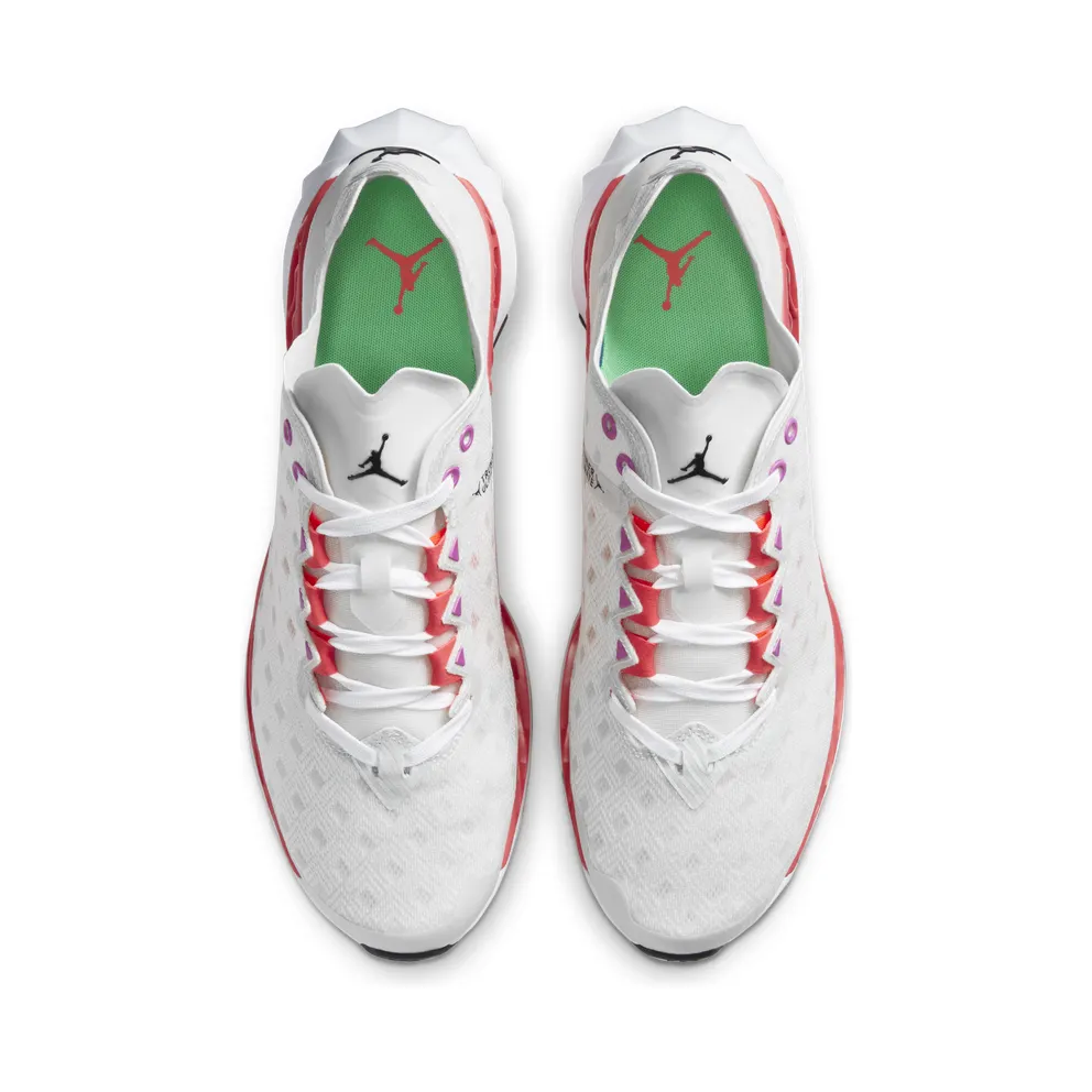 Jordan Trunner Ultimate ‘Flash Crimson’ “White / Flash Crimson / Spruce Aura / Black” (DA2283-102)